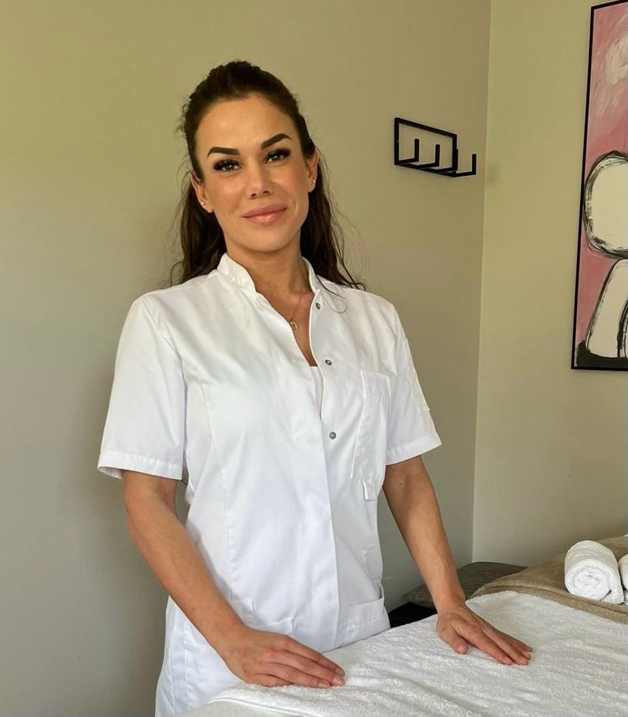 Asha, masseuse bij Beauty Lounge By Elsa in Delft